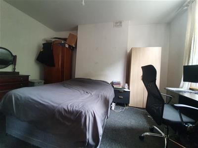 Picture 4